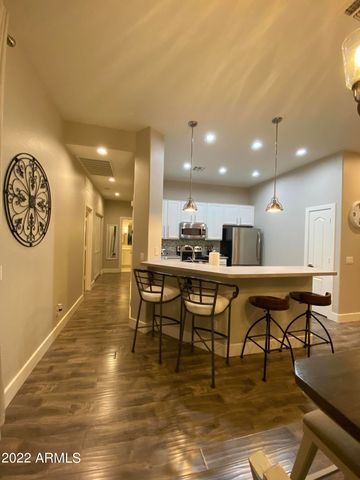 2042 W PERIWINKLE Way, Chandler, AZ 85248