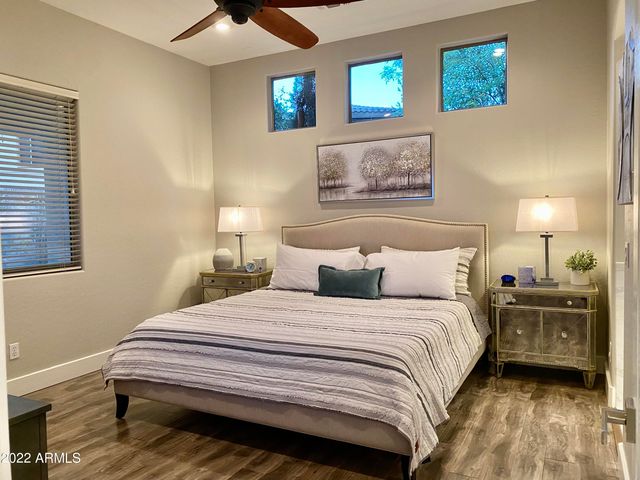 2042 W PERIWINKLE Way, Chandler, AZ 85248