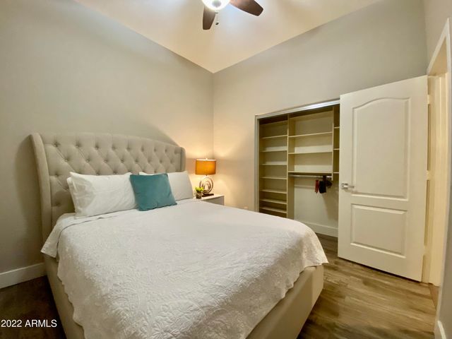 2042 W PERIWINKLE Way, Chandler, AZ 85248