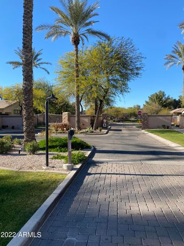 2042 W PERIWINKLE Way, Chandler, AZ 85248