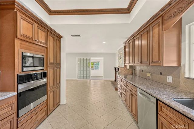 2134 Baseline Road, La Verne, CA 91750