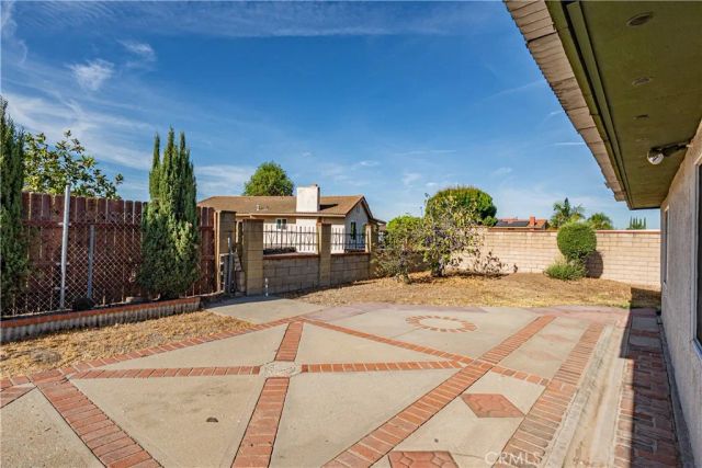 2134 Baseline Road, La Verne, CA 91750