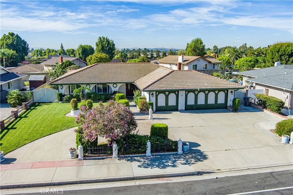 2134 Baseline Road, La Verne, CA 91750