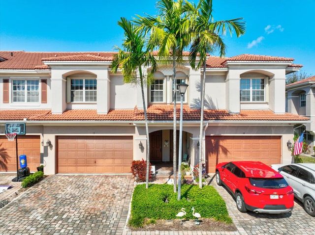 13 Nottingham Place, Boynton Beach, FL 33426