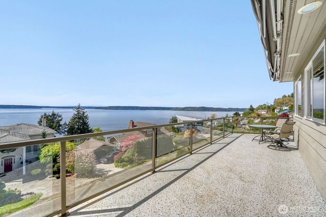 5711 Upland Terrace NE, Tacoma, WA 98422