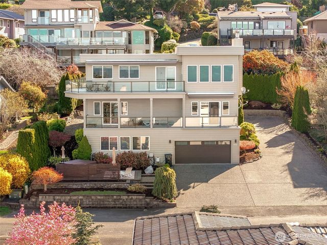 5711 Upland Terrace NE, Tacoma, WA 98422