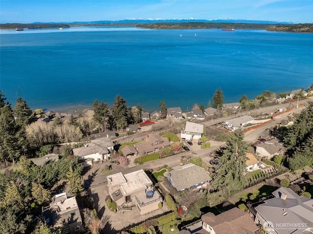 5711 Upland Terrace NE, Tacoma, WA 98422