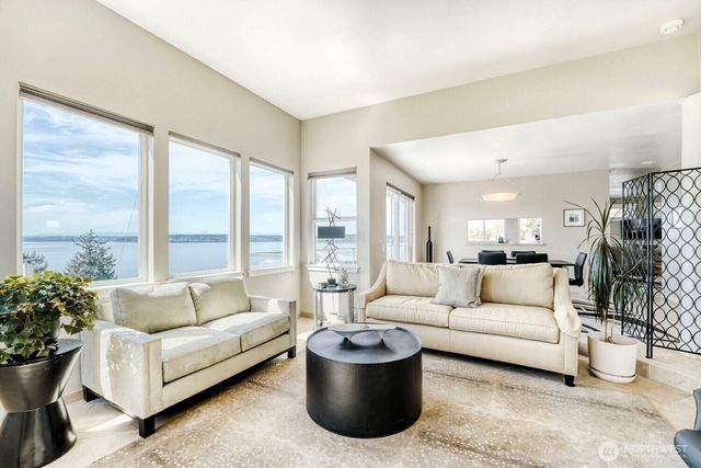 5711 Upland Terrace NE, Tacoma, WA 98422