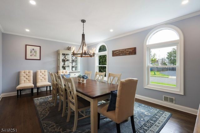 96 Beechwood Cir, Hillsborough Twp., NJ 08844