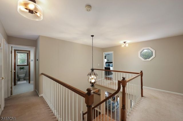 96 Beechwood Cir, Hillsborough Twp., NJ 08844