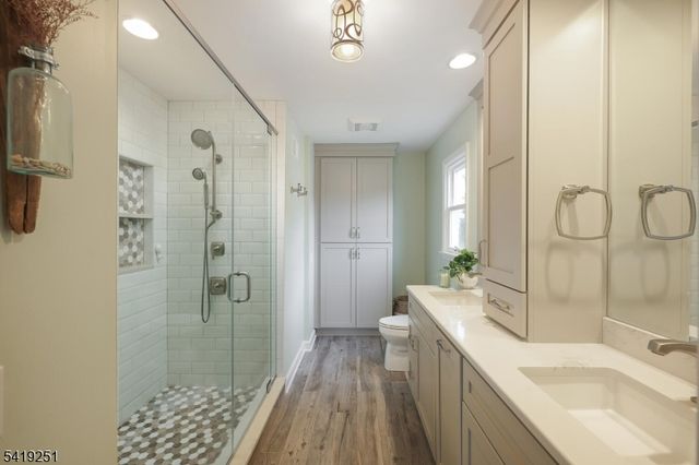 96 Beechwood Cir, Hillsborough Twp., NJ 08844