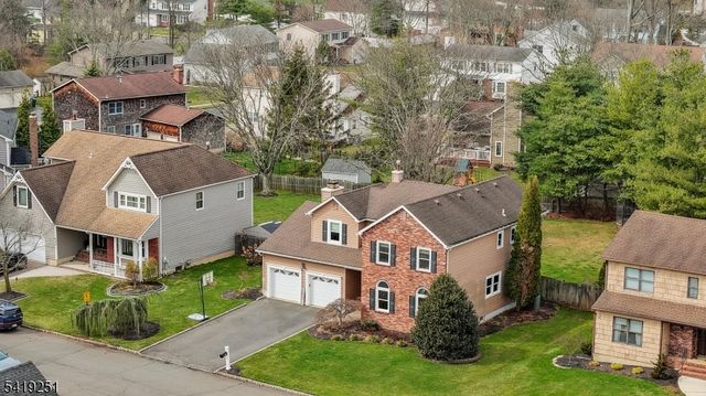 96 Beechwood Cir, Hillsborough Twp., NJ 08844