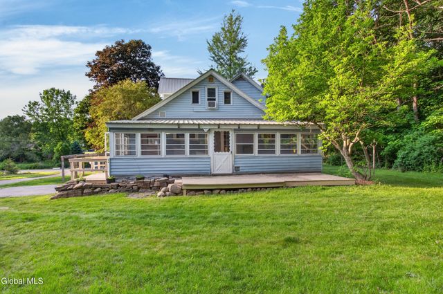 325 Pine Street, Corinth, NY 12822