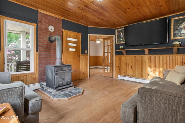 325 Pine Street, Corinth, NY 12822