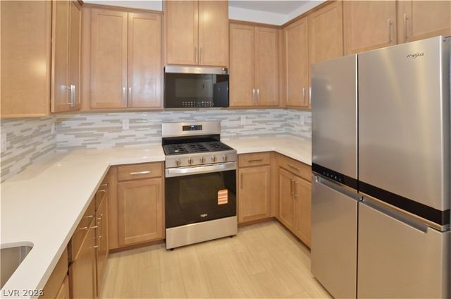 12460 Kings Creek Place, Las Vegas, NV 89138