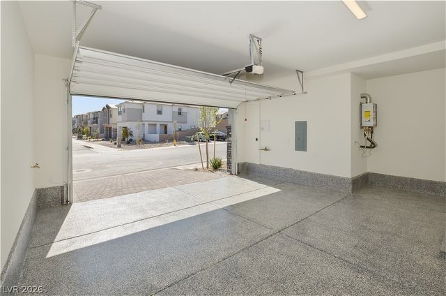 12460 Kings Creek Place, Las Vegas, NV 89138