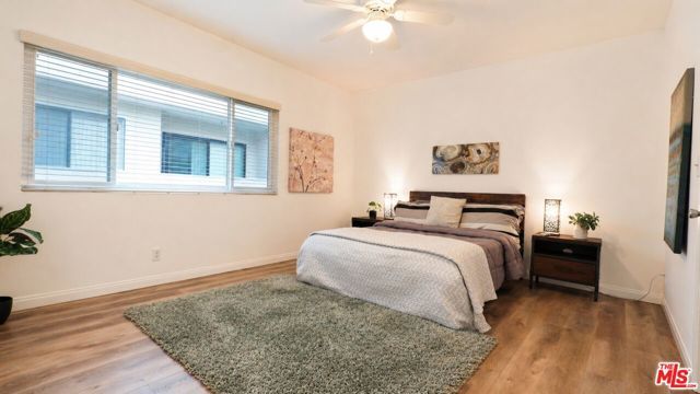 5139 Balboa Boulevard 12, Encino (los Angeles), CA 91316