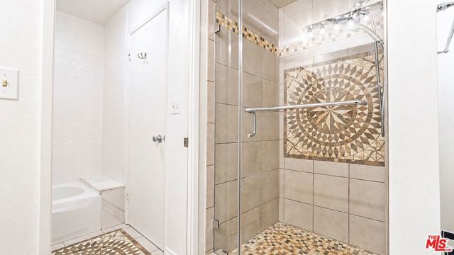 5139 Balboa Boulevard 12, Encino (los Angeles), CA 91316