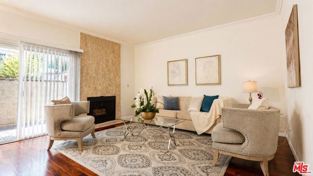 5139 Balboa Boulevard 12, Encino (los Angeles), CA 91316