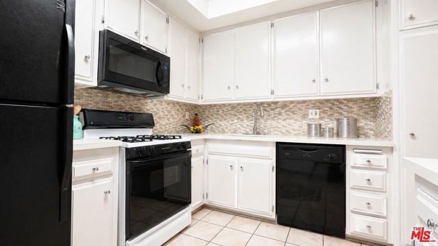 5139 Balboa Boulevard 12, Encino (los Angeles), CA 91316