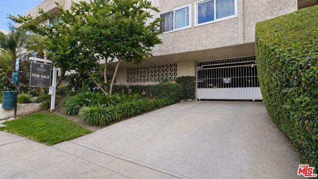 5139 Balboa Boulevard 12, Encino (los Angeles), CA 91316