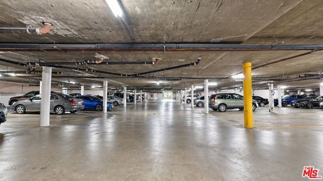 5139 Balboa Boulevard 12, Encino (los Angeles), CA 91316