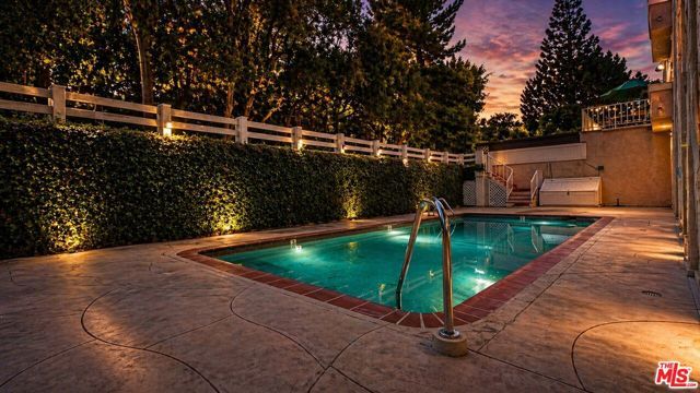 5139 Balboa Boulevard 12, Encino (los Angeles), CA 91316