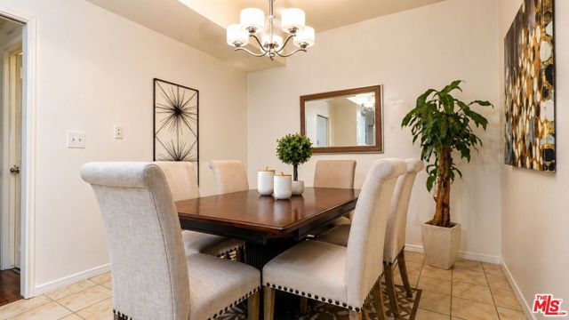 5139 Balboa Boulevard 12, Encino (los Angeles), CA 91316