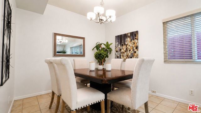 5139 Balboa Boulevard 12, Encino (los Angeles), CA 91316