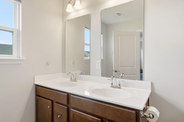 3806 Mason Lane, Grove City, OH 43123