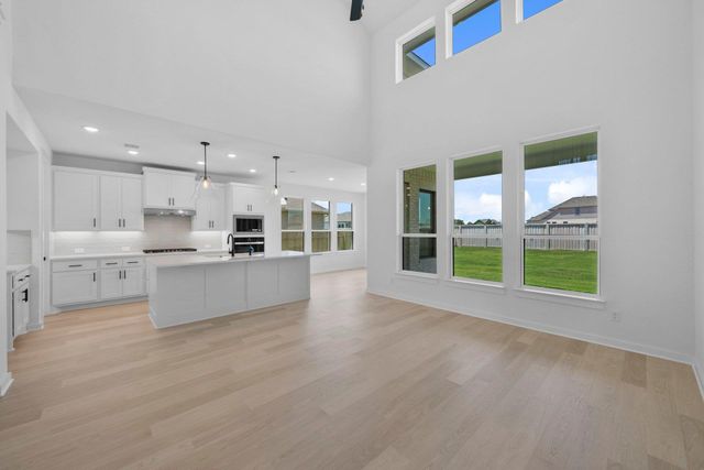 225 Pacific Grove CIR, Liberty Hill, TX 78642