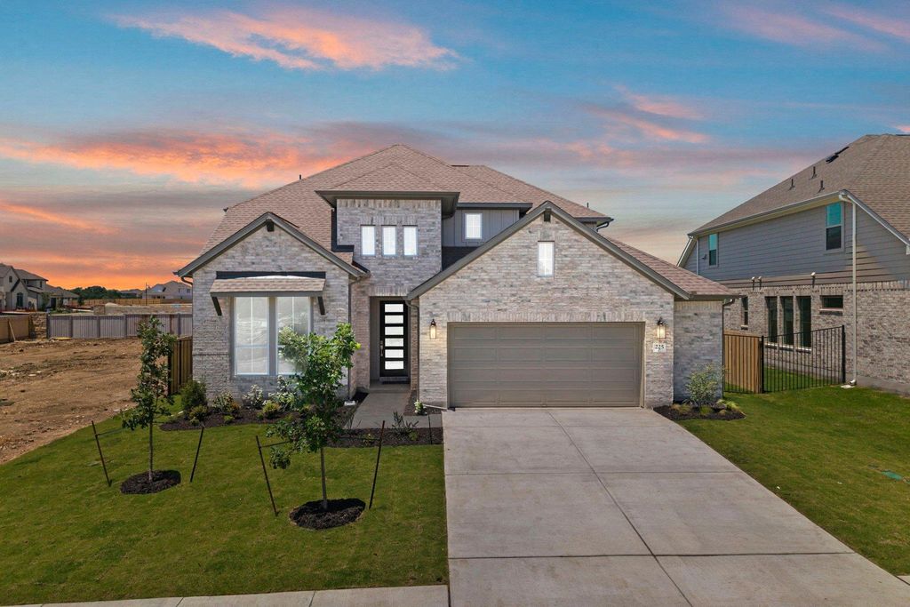 225 Pacific Grove CIR, Liberty Hill, TX 78642