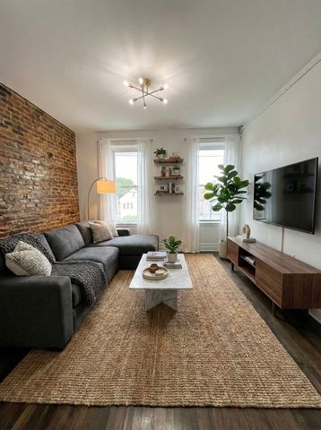 2512 S Trumbull Avenue 2R, Chicago, IL 60623