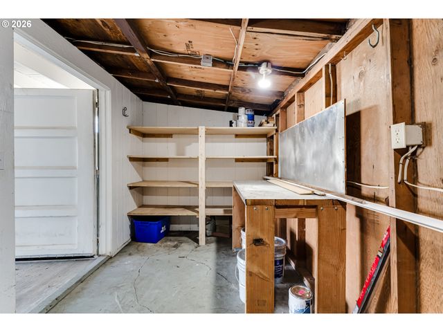 925 GRANT St, Eugene, OR 97402