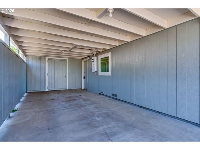 925 GRANT St, Eugene, OR 97402