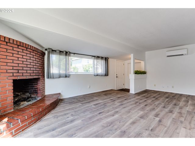 925 GRANT St, Eugene, OR 97402