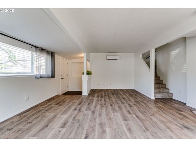 925 GRANT St, Eugene, OR 97402