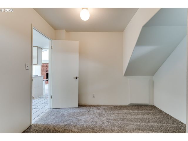 925 GRANT St, Eugene, OR 97402