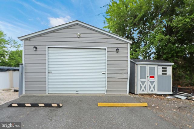 650 W 7TH ST, New Castle, DE 19720