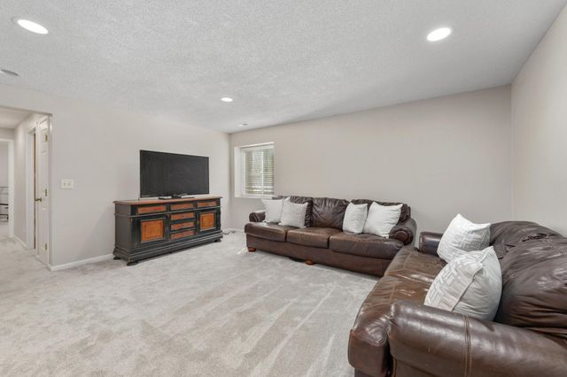 1711 N Hawthorn Ct, Andover, KS 67002