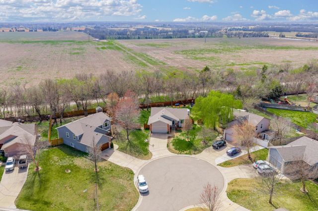 1711 N Hawthorn Ct, Andover, KS 67002