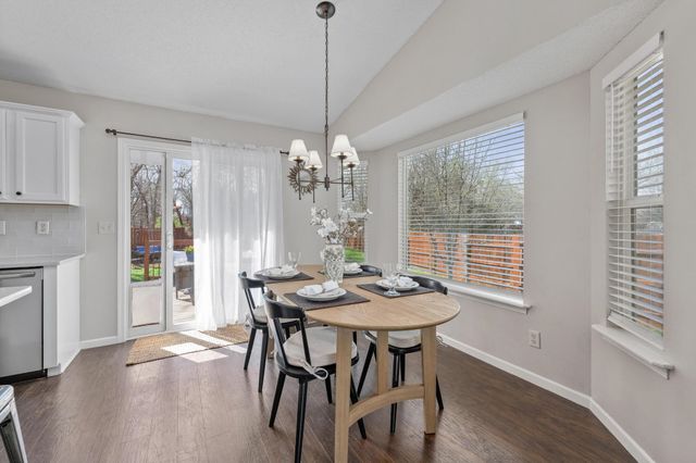 1711 N Hawthorn Ct, Andover, KS 67002