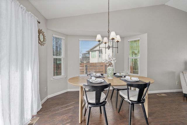 1711 N Hawthorn Ct, Andover, KS 67002