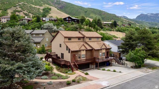 7977 S SUNNYOAK CIR, Cottonwood Heights, UT 84121