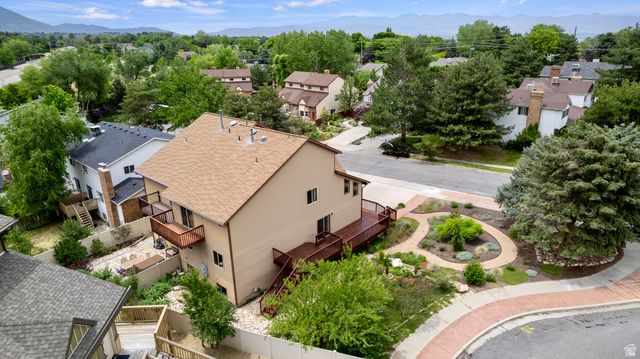 7977 S SUNNYOAK CIR, Cottonwood Heights, UT 84121