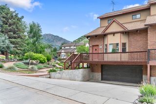 7977 S SUNNYOAK CIR, Cottonwood Heights, UT 84121