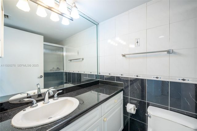 5900 Collins Ave 906, Miami Beach, FL 33140