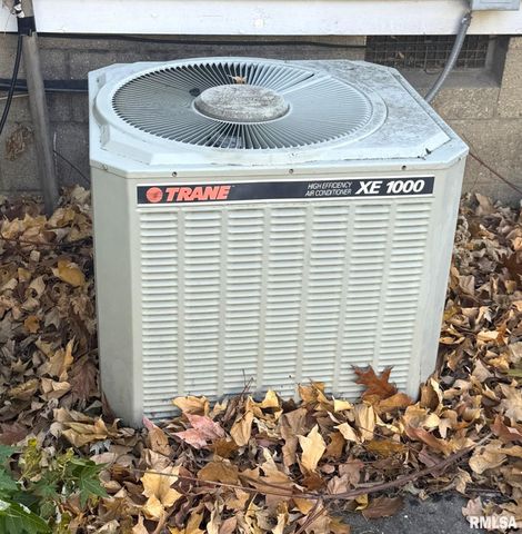 1780 BAIRD Avenue, Galesburg, IL 61401