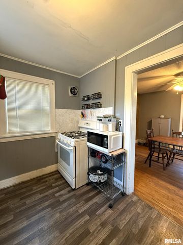 1780 BAIRD Avenue, Galesburg, IL 61401