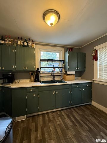 1780 BAIRD Avenue, Galesburg, IL 61401